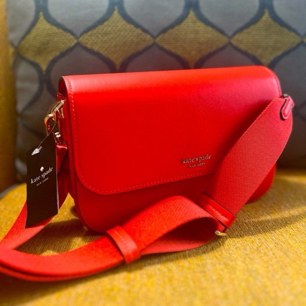 Kate Spade New York – Leila Medium Flap Crossbody (Red) - Picture 4 of 7
